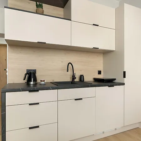 Appartamento Modern Studio With Desk In Cracow Czarnowiejska 48 By Heyrent Cracovia