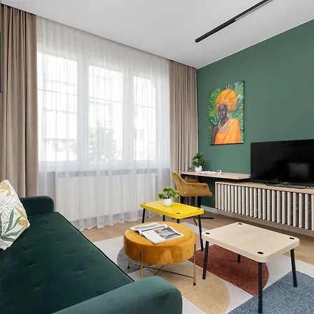 Modern Studio With Desk In Cracow Czarnowiejska 48 By Heyrent Appartamento Cracovia